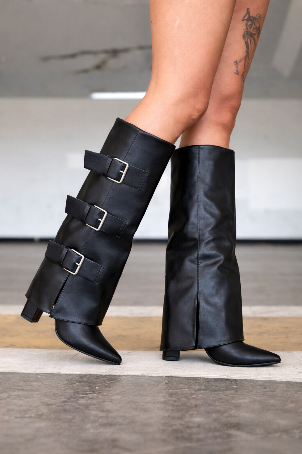 🖤 Botas Altas de Ecocuero con Hebillas – Estilo Urbano Premium